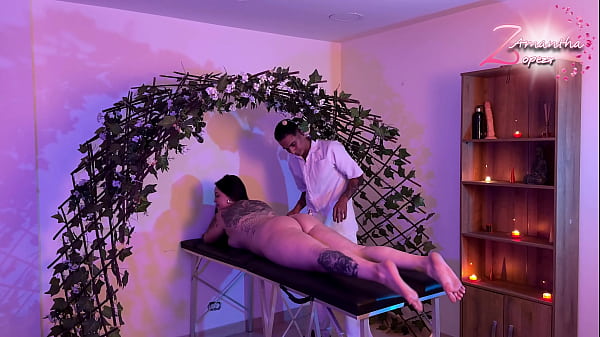 Masseuse Leaves Me Horny, I Masturbate Before He Comes Back thumbnail
