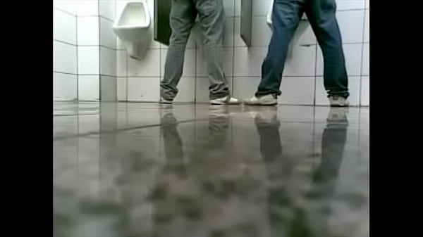 Play MP4 - Pega&ccedil;&atilde;o em banheiro de supermercado 4