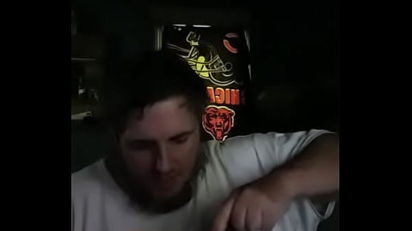 Nonton Yummy Food Watching Videos thumbnail