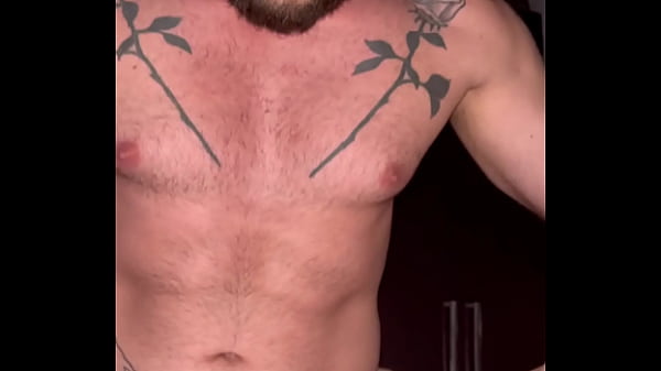 Comendo a ninfeta at&eacute; gozar 