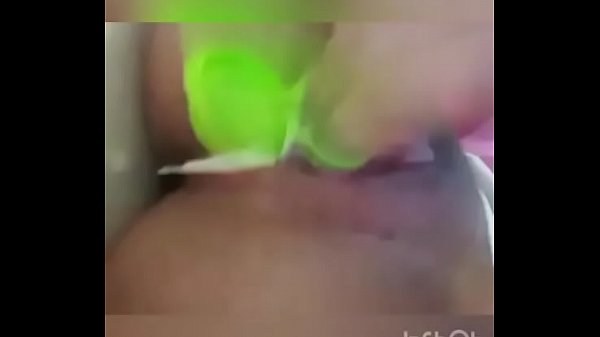 20year old girl Fingers and playswith herself