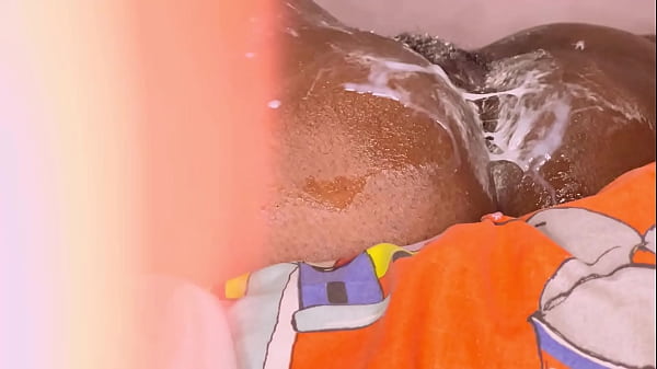 Play MP4 - Damn Ebony latina kept cumming and shaking on BBC before tap out