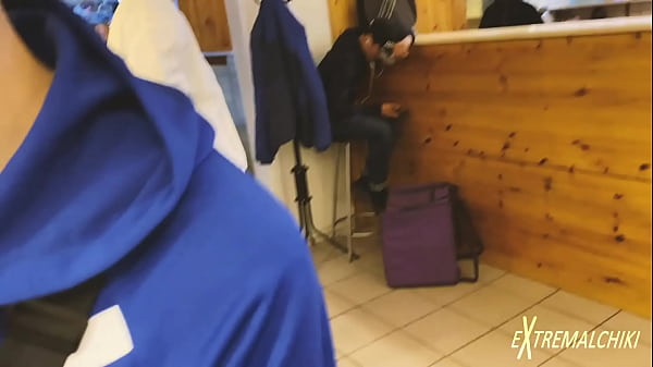 Play MP4 - Sushi shop public wanking