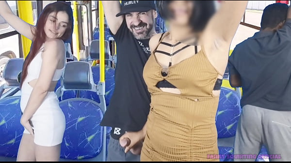 Gozada Na Bunda Grande Da Dona No &ocirc;nibus Em Publico thumbnail