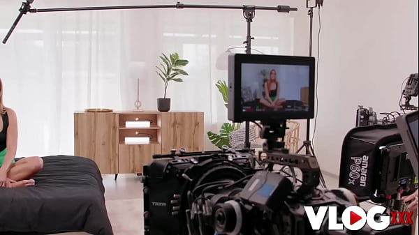 Play MP4 - Lovely Eveline Dellai Shows Her Undeniable Fucking Skills