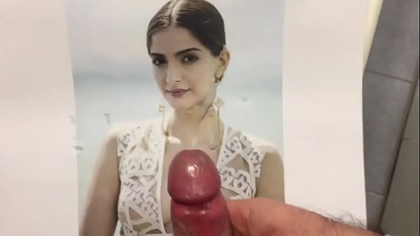 Play MP4 - Cum Tribute to Sonam Kapoor