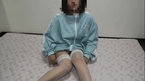 Nonton 白タイツでヒクヒクとおなにーする変態20歳大◯生のオナニー。 thumbnail