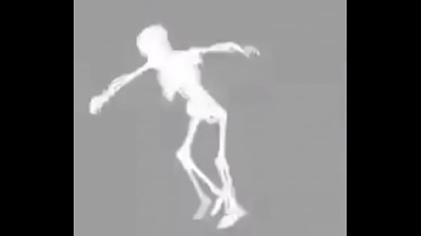 Nonton Esqueleto Corno Manso thumbnail