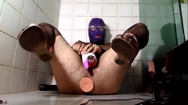 Kink fetishguy cums without hands again with vibrator and fucking machine
