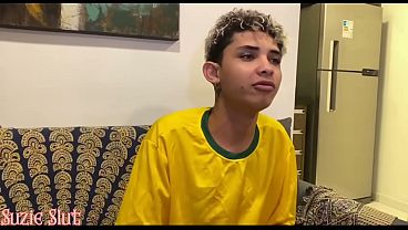 Madrasta Safada fode com amigo do seu Enteado durante jogo da copa (VIDEO COMPLETO NO RED)