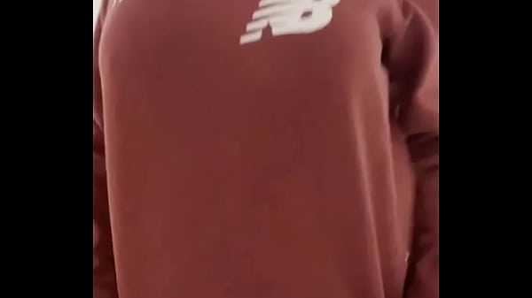 Baggy jumpers hide all the good stuff love lifting it up to show off my body and big tits 