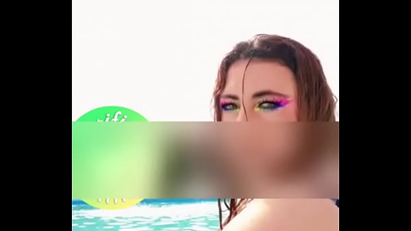 Dance with the swimming pool 