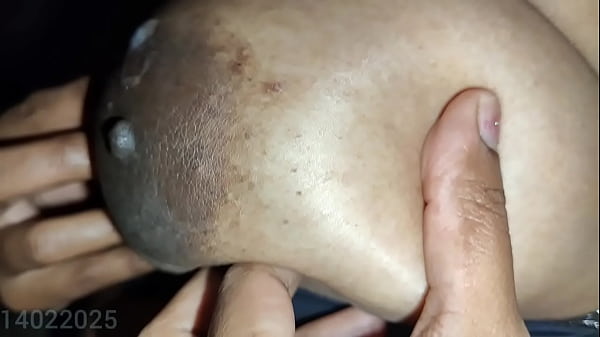 Play MP4 - Chennai Desi wife handjob for hubby fingering wife