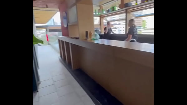 Conozco unchico en la piscina y me detona