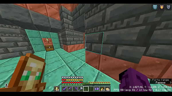 Minecraft gameplay