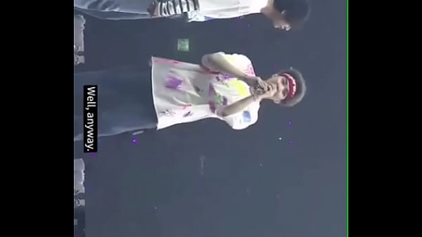 Nonton Video Aniversario N&uacute;mero 10 De Bts thumbnail