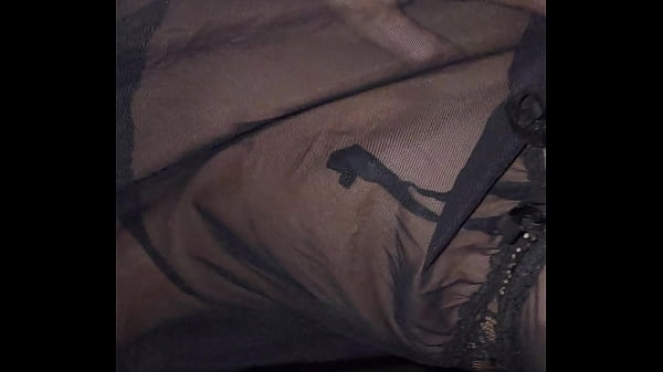 MI_HERMANASTRA SE QUEDA EN_MI HABITACION DEL HOTEL