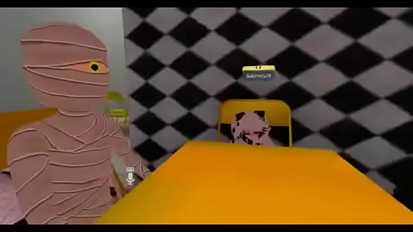 Meninos se divertem num bar 