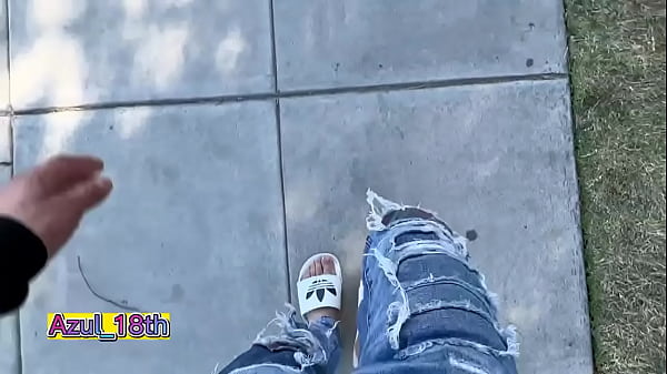 Play MP4 - A tour of the city with a happy ending