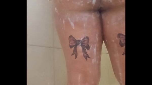 Play MP4 - Quick shower tease