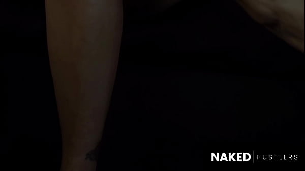 Jayla foxx exclusive twerk session throwing that ass in a circle 