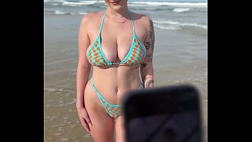 Play MP4 - Lovely Beach Vibes With Busty Babe Jade Harper