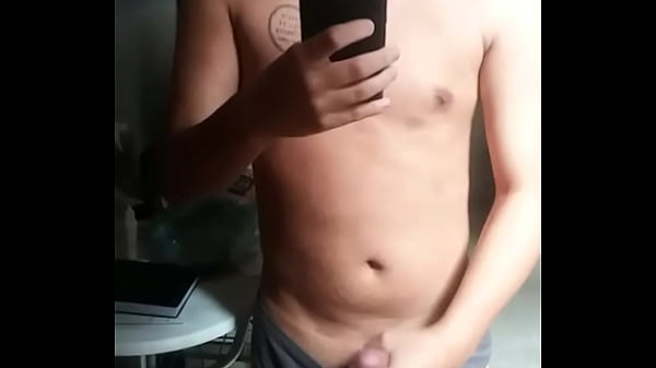 Play MP4 - Punheta do novinho