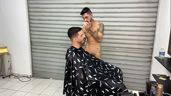 Play MP4 - Cliente levando mamada