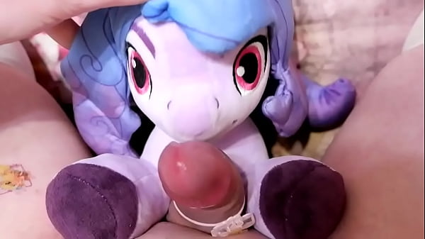 Play MP4 - &lbrack;EroNekoKun&rsqb; - Cute Boy cum on Face Plush toy Izzy Moonbow from My Liitle Pony