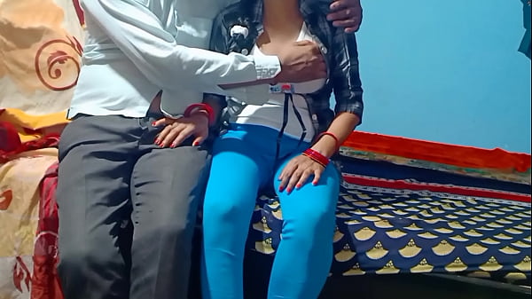 Play MP4 - भाभी को कमरे में बिस्तर पर लिटा कर चोदा