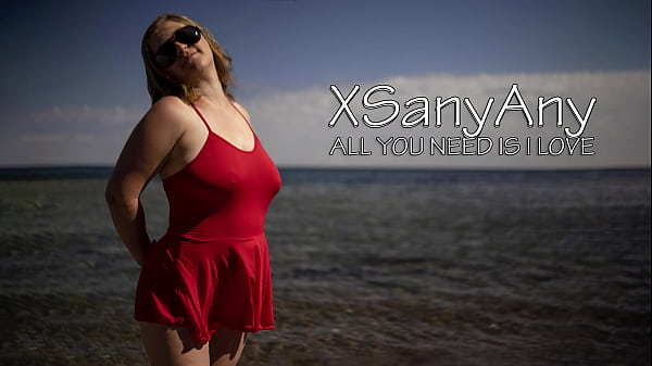 Red lips play with excited dick 