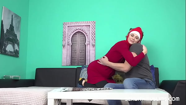 Play MP4 - Great Blowjob on new rug