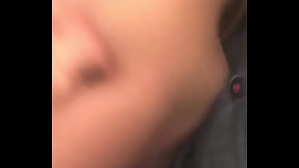 Mamando no tr&aacute_fego