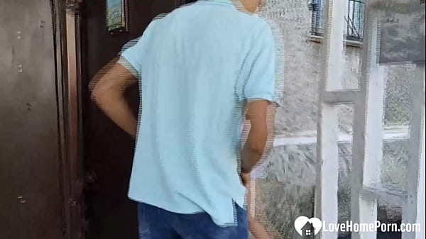 Play MP4 - Picked up babe is horny for some dick