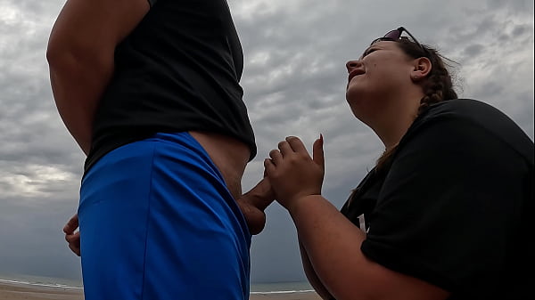 Play MP4 - BBW Miss Lily Monroe Gives Deep Blowjob To Random Walker By The Sea