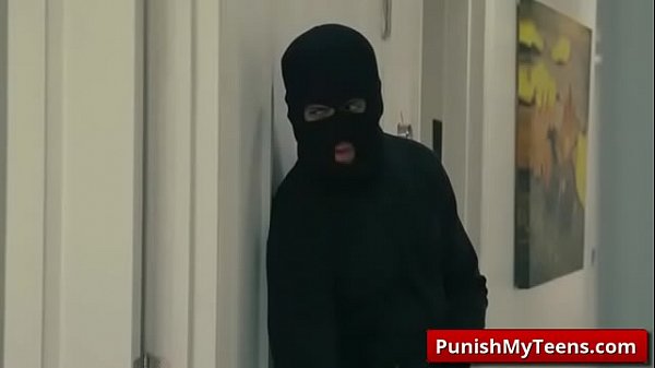 Submissive_Bandits_Of Bondage with_Sophia Leone tube video_01