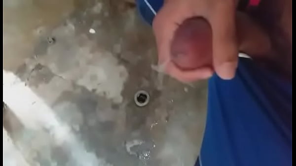 Play MP4 - Landi se pajea