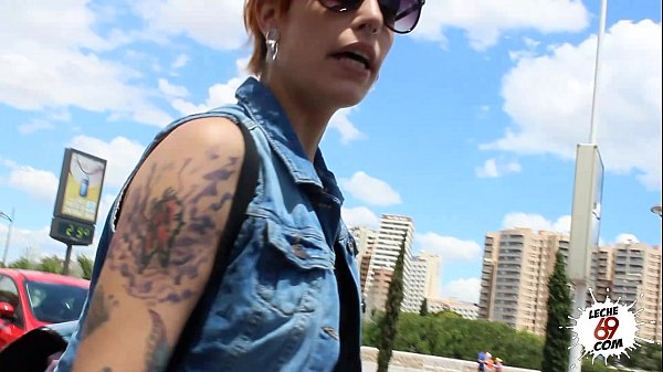 Play MP4 - UN DIA CON SILVIA RUBI