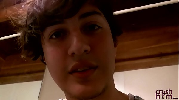 Twink is all about giving a blowjob 