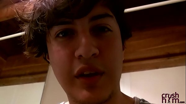 Play MP4 - Young man is eager to receive cum on his face after sucking