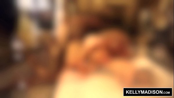 KELLY MADISON - Lingerie_Tease and_Facial