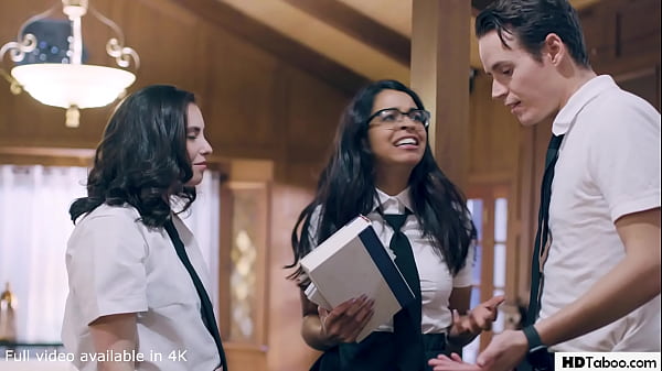 Creepy stepsiblings fuck_a virgin teen - Casey Calvert, Vienna Black