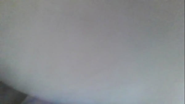 ESTOU DE QUATRO PARA VOC&Ecirc;, VEM FUDER MINHA BUCETA VIRGEM COM FOR&Ccedil;A 