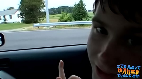 Straight amateur jerking off in a car 