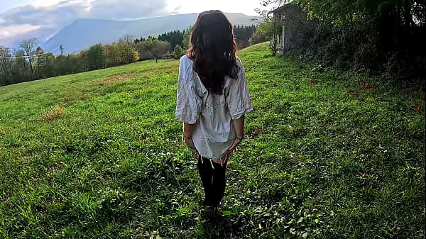 I_walk andstrip naked in_the middle of nature andthe neighbors see me