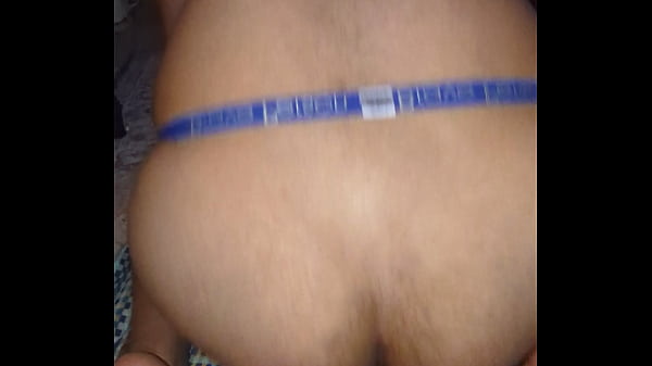 Play MP4 - Riding thick dildo close up