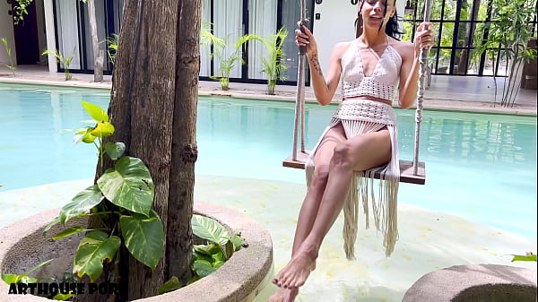 Nonton Latina Milks Two Loads With Pussy & Feet In Tulum Paradise thumbnail