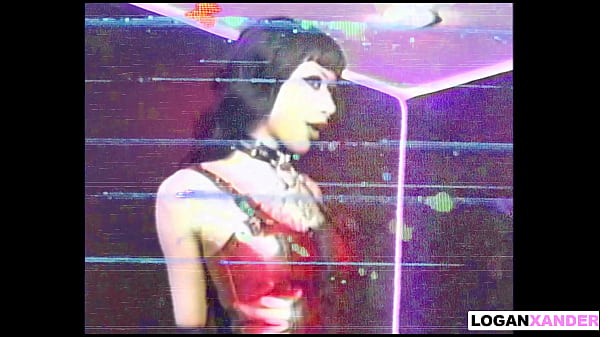 Nonton Sexy Goth Girlfriend Briella Coley Gets Freaky With Logan Xander And His Big Dick thumbnail