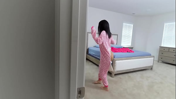 Nonton A Pussy For Your Phone thumbnail