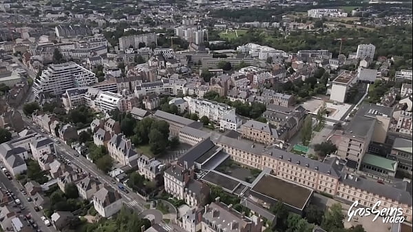 Nonton Oletsha, Blonde Aux Gros Seins, Rejoind Lola Pour Un Trio Fougueux thumbnail